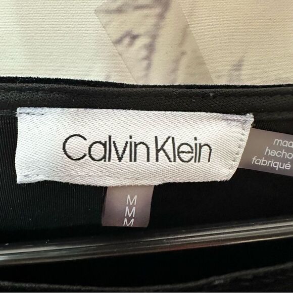 Calvin Klein large or medium black top - Picture 5 of 6